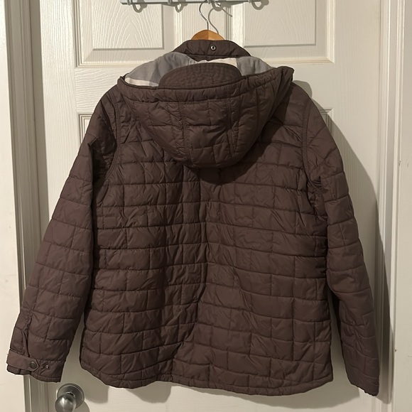 Women’s Carhartt winter jacket - Picture 3 of 3